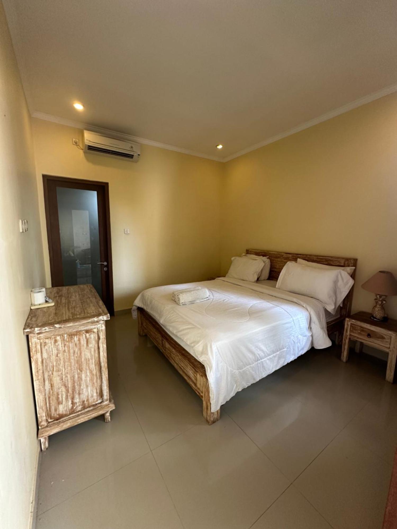 Dicky Guest House Batu Bolong 캉구 외부 사진