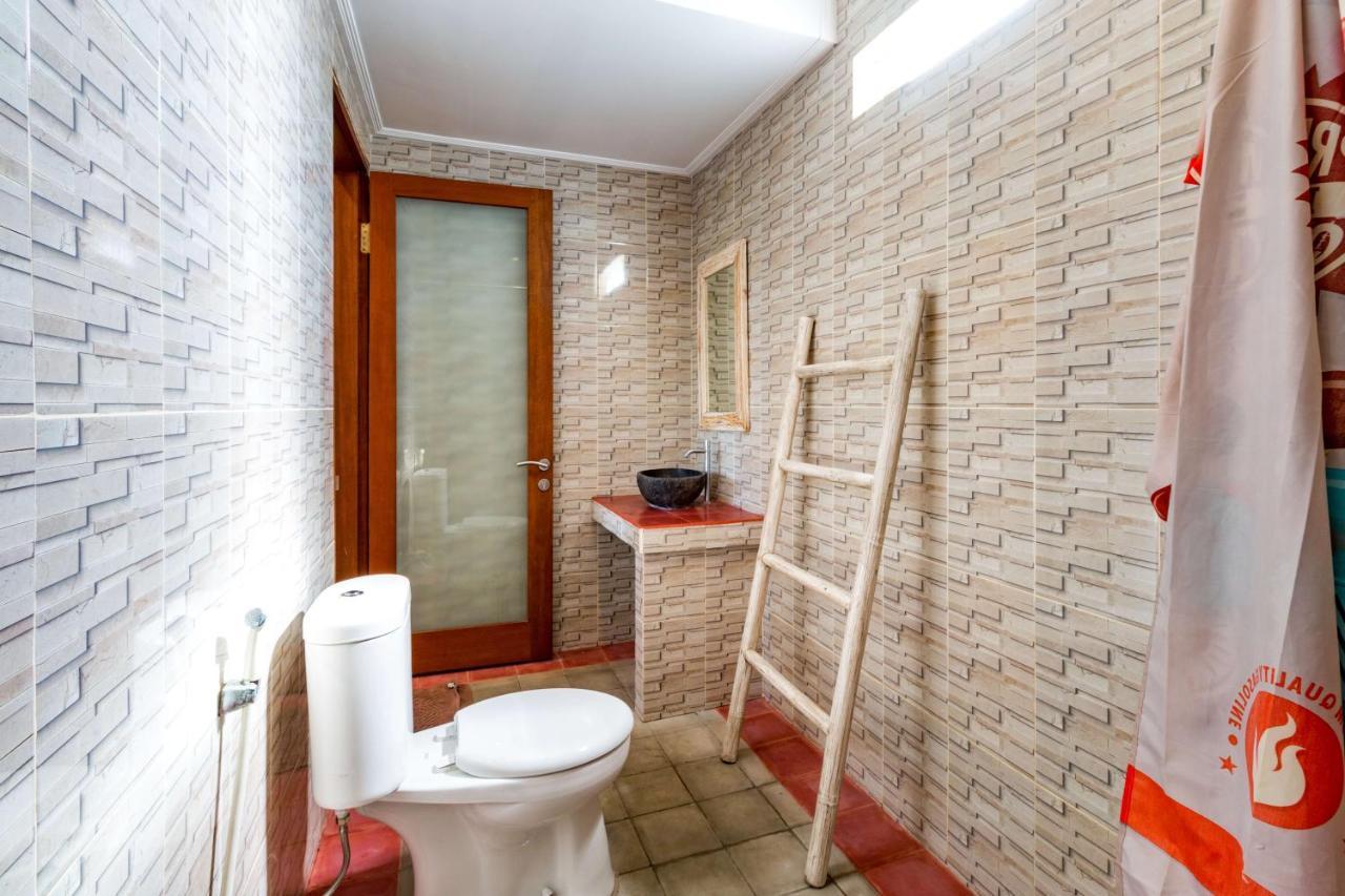 Dicky Guest House Batu Bolong 캉구 외부 사진